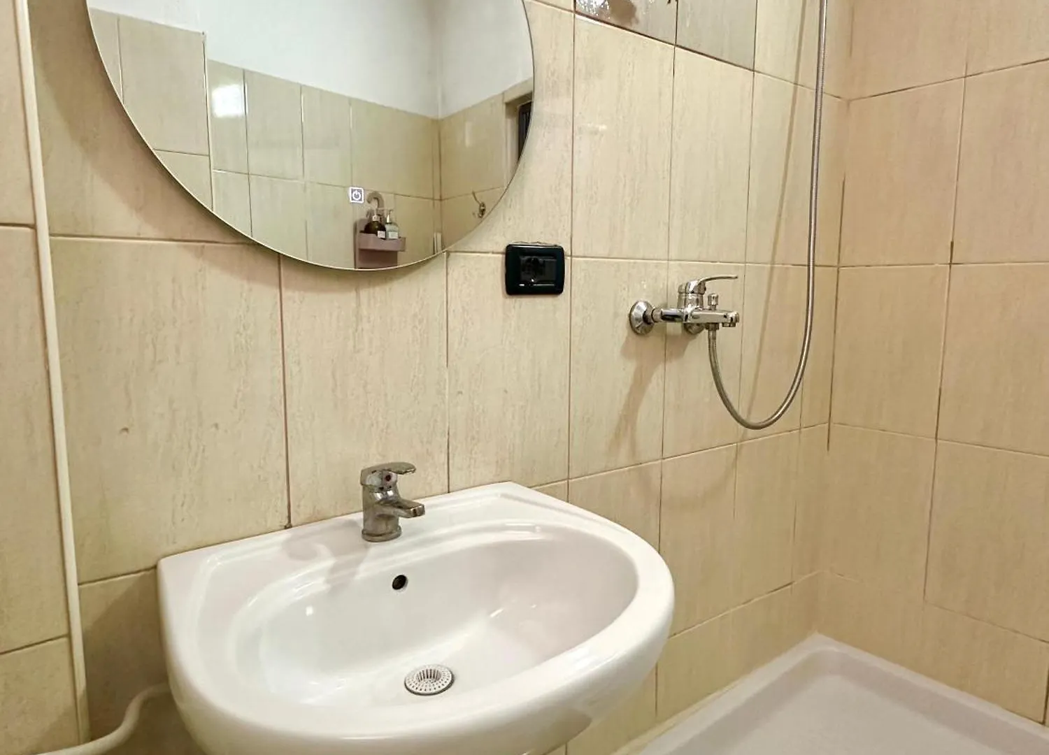Cozy Escape Apartment Tirana
